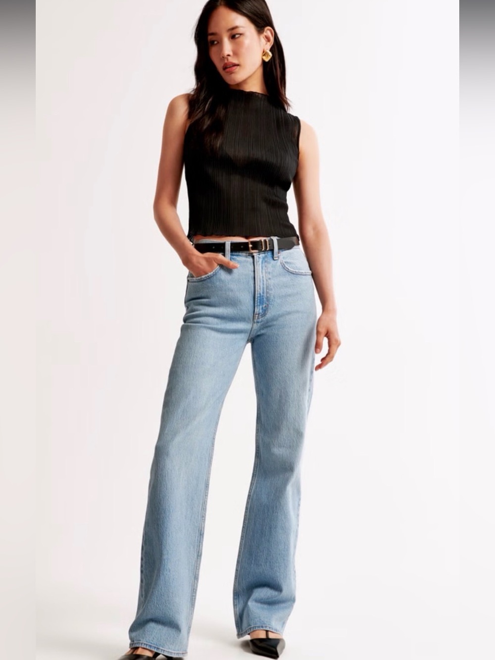 Abercrombie and Fit h the 90’s relaxed high rise 25 long